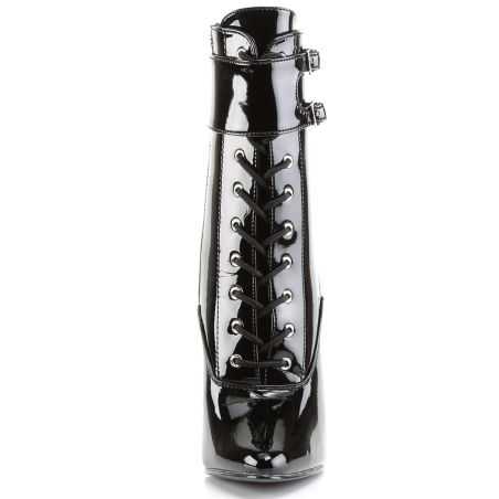 Bottines fétichistes noir brillant à lacets et talons fins en grandes pointures inclusives LBDHT.