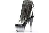 Bottines de scène noir brillant à l'effet miroir avec talon ouvert et laçage arrière pour drag queens.