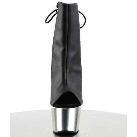 Bottines en simili cuir noir mat de luxe à plateformes et bout ouvert en grandes tailles inclusives.