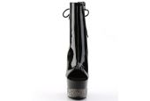 Bottines laquées noires de luxe à plateformes à niveaux et bout ouvert en tailles inclusives LBDHT. Bottines laquées noires de luxe à plateformes à niveaux et bout ouvert en tailles inclusives LBDHT.