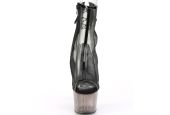 Bottines transparentes en maille filet noire et bout ouvert disponibles en grandes tailles inclusives.