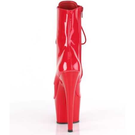 Bottines fétiches rouge miroir à lacets et fermeture éclair adaptées à toutes les morphologies.