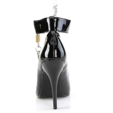 escarpin-fetichiste-noir-vernis-look-bondage-devious
