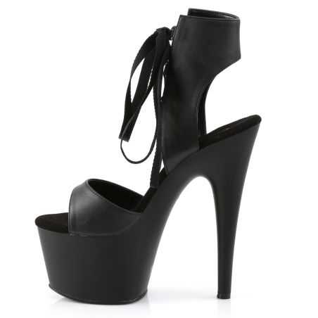 Chaussures hybrides ouvertes à la cheville mariant le maintien de la bottine et l'élégance du nu-pied